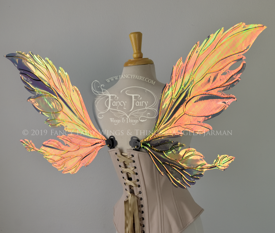 Ivy Iridescent Convertible Fairy Wings in Poison Apple with Black veins
