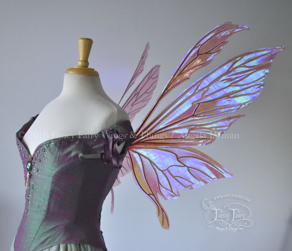 Aynia / Salome Hybrid Iridescent Fairy Wings in Berry with Copper veins