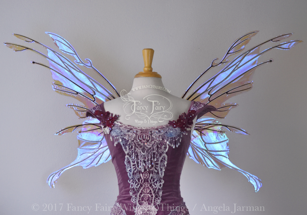 Goblin / Morgana Hybrid Iridescent Fairy Wings in Lilac with Black Veins