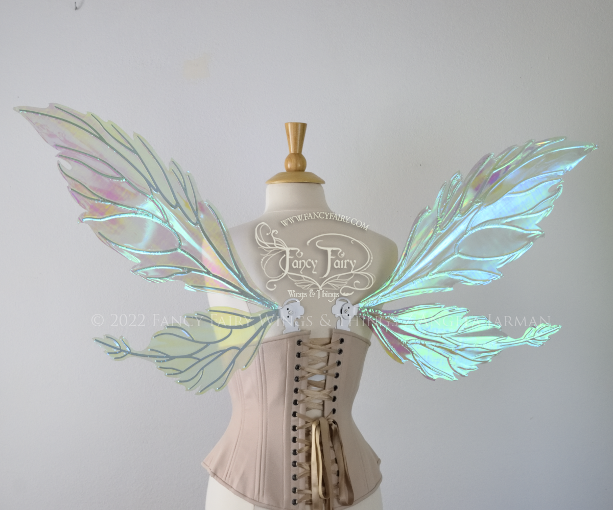 Ivy Iridescent Convertible Fairy Wings in Absinthe with white veins