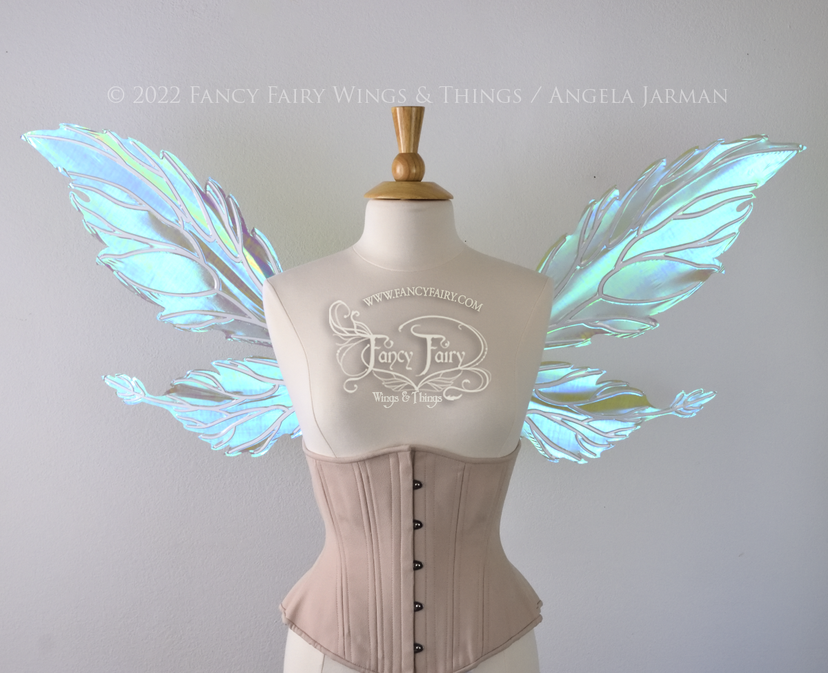 Ivy Iridescent Convertible Fairy Wings in Absinthe with white veins