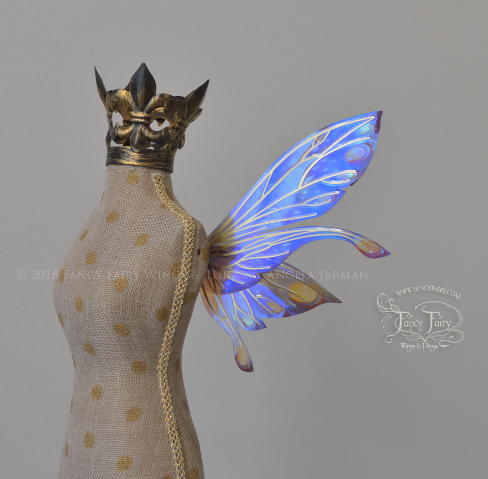 Salome 5 inch Doll & Accessory Fairy Wings in Blue & Gold with Brass Veins