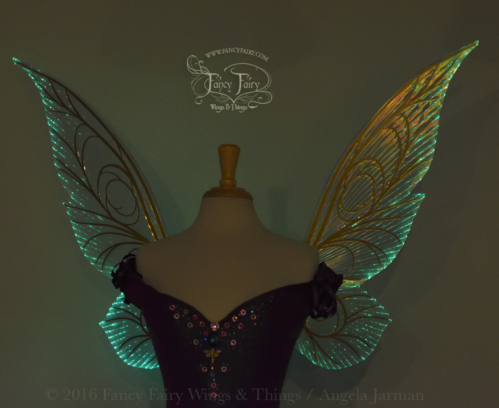 Trinket 26 inch Iridescent Green Light Up Fairy Wings in Clear with Go ...